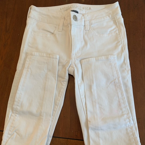 Brand new American Eagle white jeans! - Picture 2 of 2